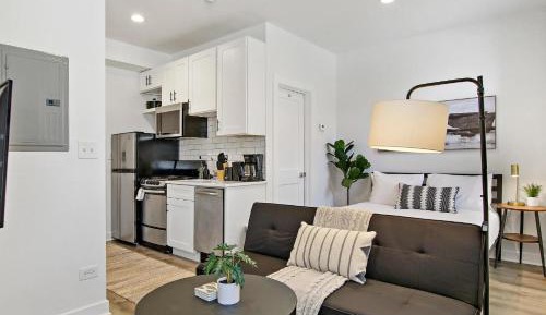 Studio Apartment