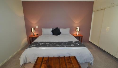 King Suite with Spa Bath