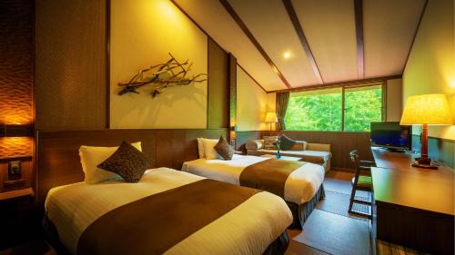 Twin Room with View