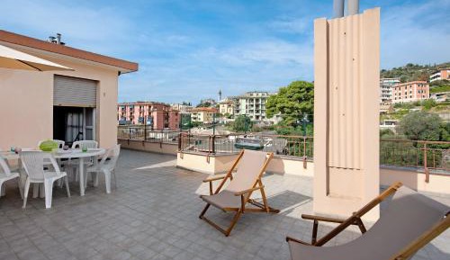 Three-Bedroom Superior Apartment