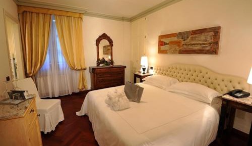 Comfort Double or Twin Room