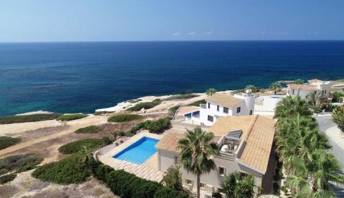 Villa - Beach Front