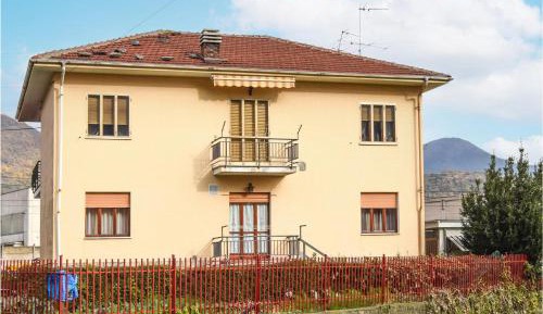 Two-Bedroom Holiday Home