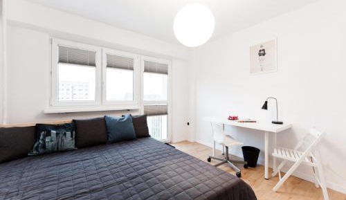 Single Room with Shared Bathroom