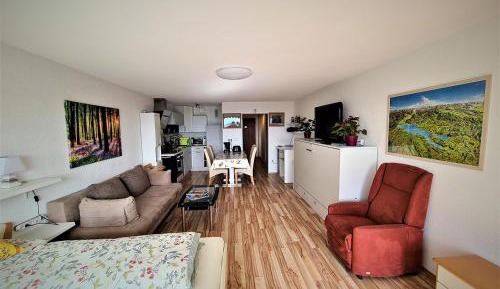 56 - Studio mit Bergblick