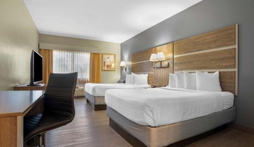 Queen Room with Two Queen Beds - Non-Smoking