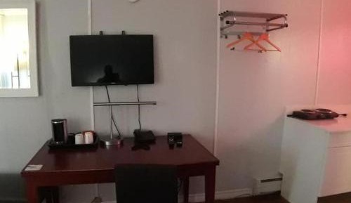 Single Room with Private Bathroom