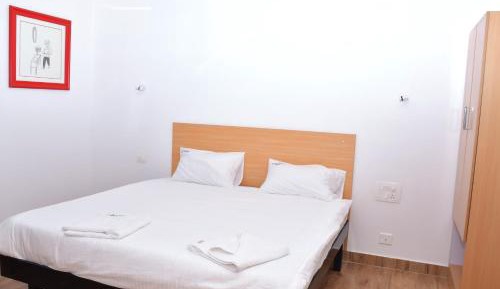 Deluxe Double Room (2 Adults + 1 Child)