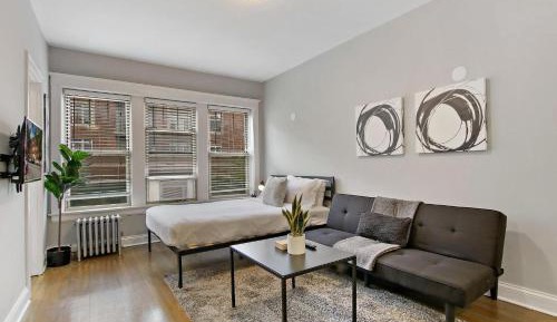 Studio Apartment