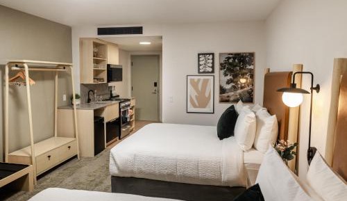 Alpine Kitchen Suite, 2 Queens