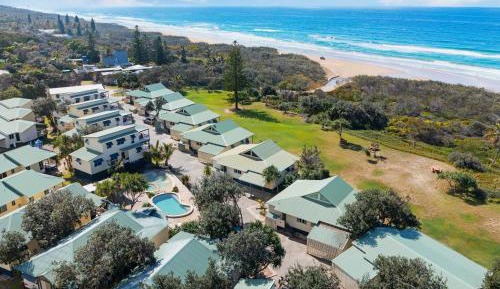 Villa - Beach Front
