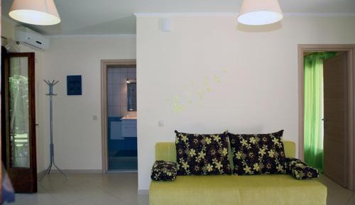 Apartment (2 Adults + 2 Children)