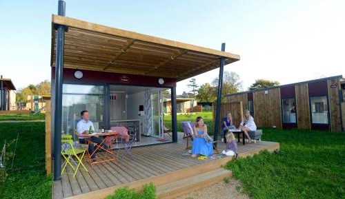 Cottages (2-6 Adults)