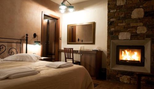 Deluxe Double or Twin Room with Fireplace
