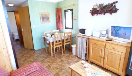 Apartment (4 Adults)