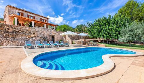 Villa with Garden View