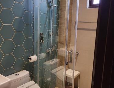 Quadruple Room with Private Bathroom