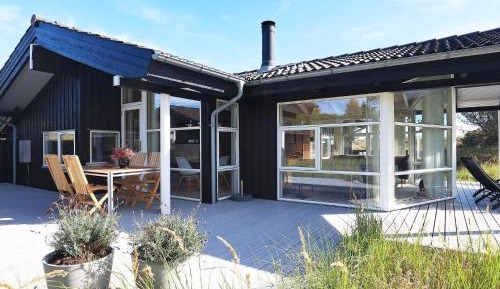 Three-Bedroom Holiday Home 