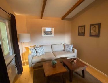 One-Bedroom Bungalow