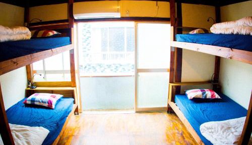 Mixed Dormitory Room