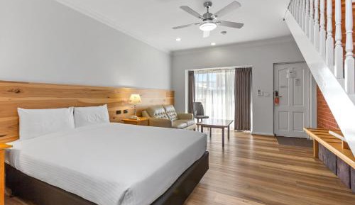 Family Suite B (6 Guests)