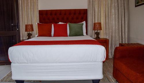 Standard Queen Room