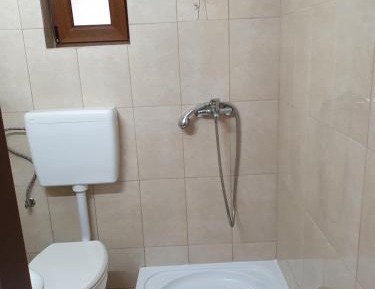 Deluxe Room (2 Adults + 1 Child)