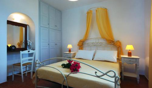One-Bedroom Apartment (3 Adults) with Sea View