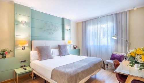 Double Room for One Person