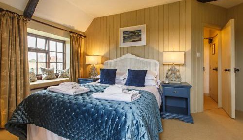 Deluxe Double Room with Bath