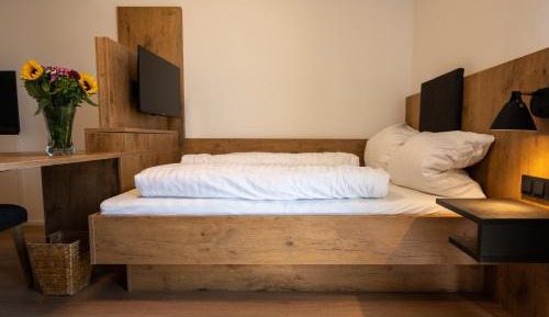 Large Double Room