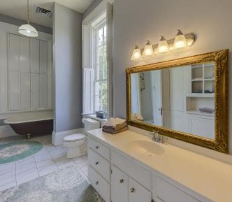 Deluxe Family Suite