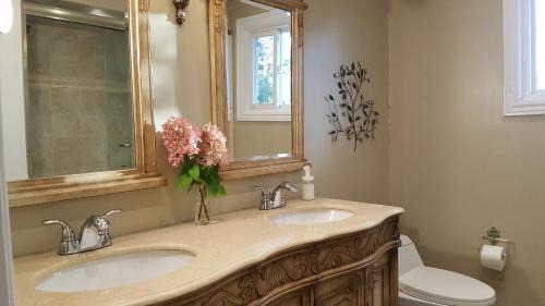Queen Room with Shared Bathroom