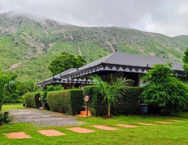 MOUNTAIN VIEW LUXURY SWISS TENT WITH PRIVATE SIT OUT