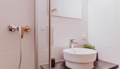 Small Single Room