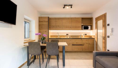 Superior One-Bedroom Apartment