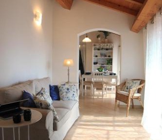 Apartment with Garden View