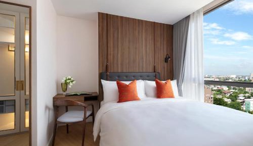 One Bedroom Deluxe King
