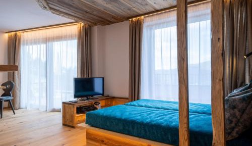 Superior One-Bedroom Apartment