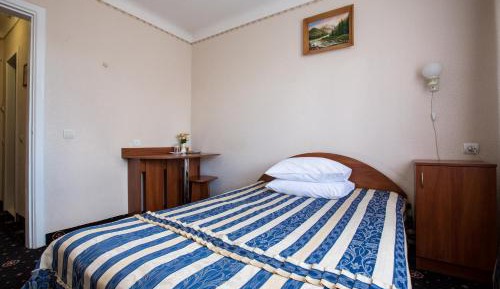 Small Single Room