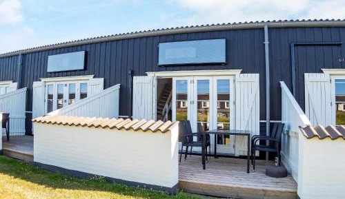 Three-Bedroom Vacation Home 