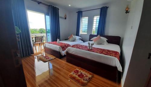 Deluxe Family Room