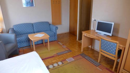 Large Double Room
