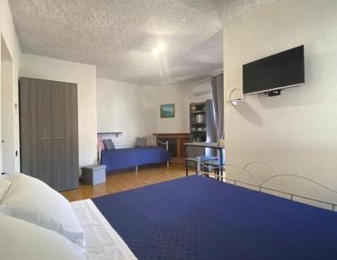 Triple Room with Private Bathroom