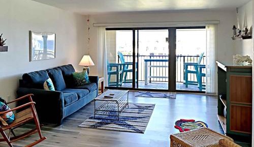 Two-Bedroom Apartment with Ocean View