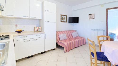 One Bedroom Apartment