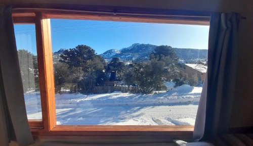 Apartment with Mountain View