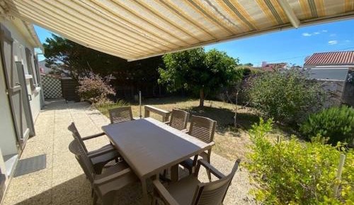 Holiday Home (4 Adults)