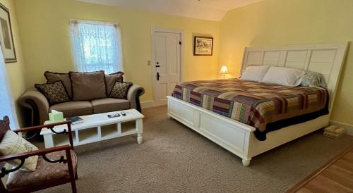 King Room with Balcony