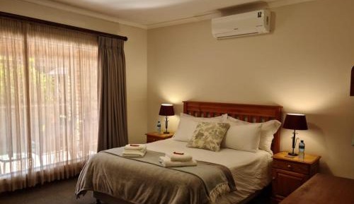 Deluxe Queen Room